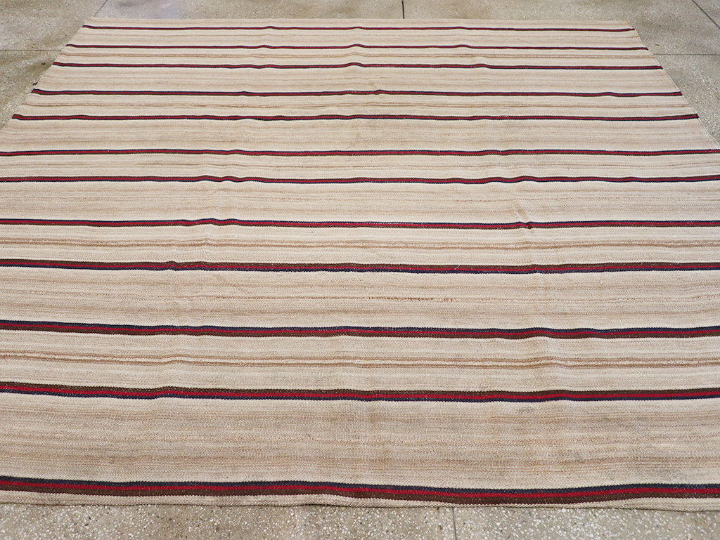 Vintage Persian Flatweave Kilim Small Room Size Carpet, No.32431 - Galerie Shabab