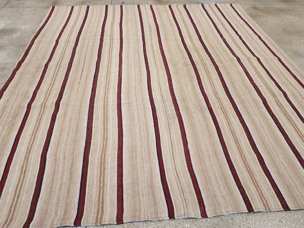 Vintage Persian Flatweave Kilim Small Room Size Carpet, No.32431 - Galerie Shabab