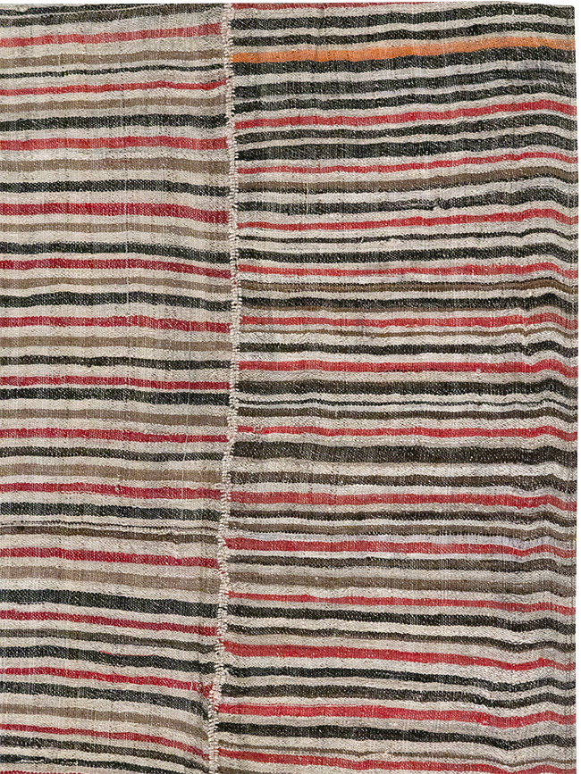Vintage Persian Flatweave Kilim Accent Rug, No.32432 - Galerie Shabab