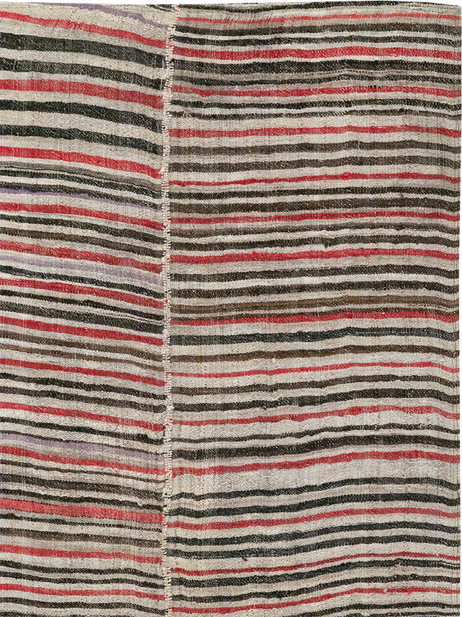 Vintage Persian Flatweave Kilim Accent Rug, No.32432 - Galerie Shabab