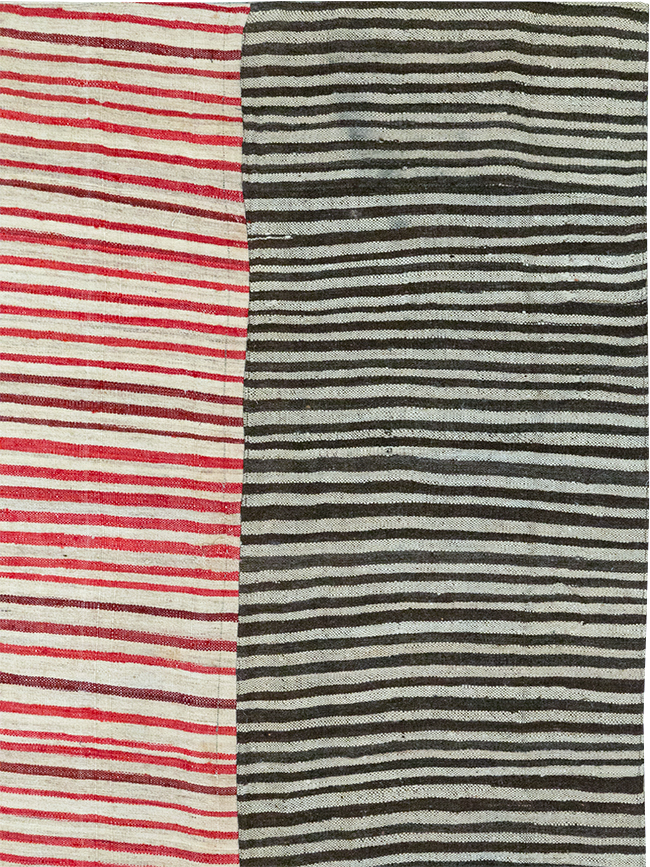 Vintage Persian Flatweave Kilim Room Size Carpet, No.32436 - Galerie Shabab