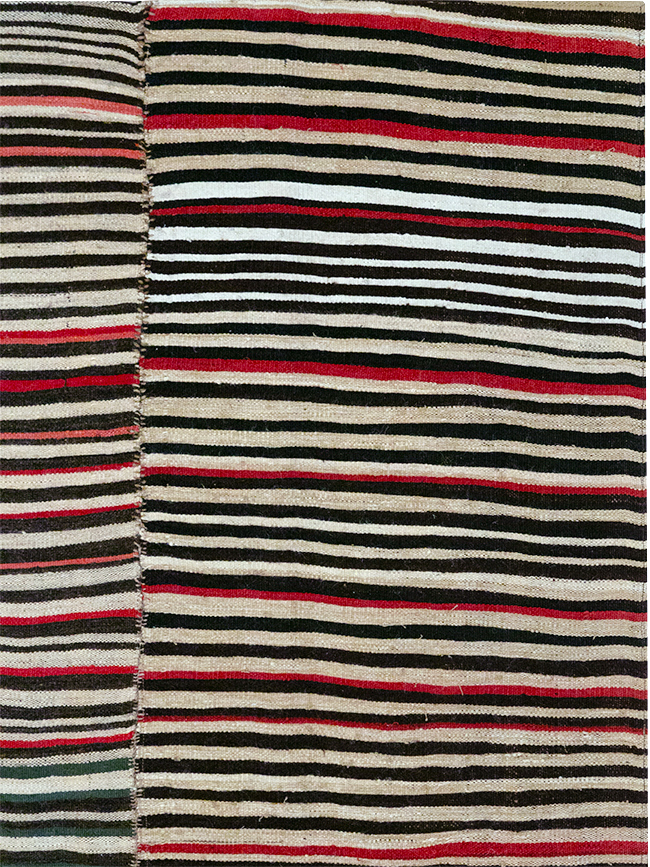 Vintage Persian Flatweave Kilim Accent Rug, No.32439 - Galerie Shabab