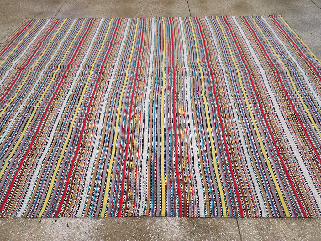 Vintage Persian Flatweave Kilim Small Room Size Carpet, No.32441 - Galerie Shabab