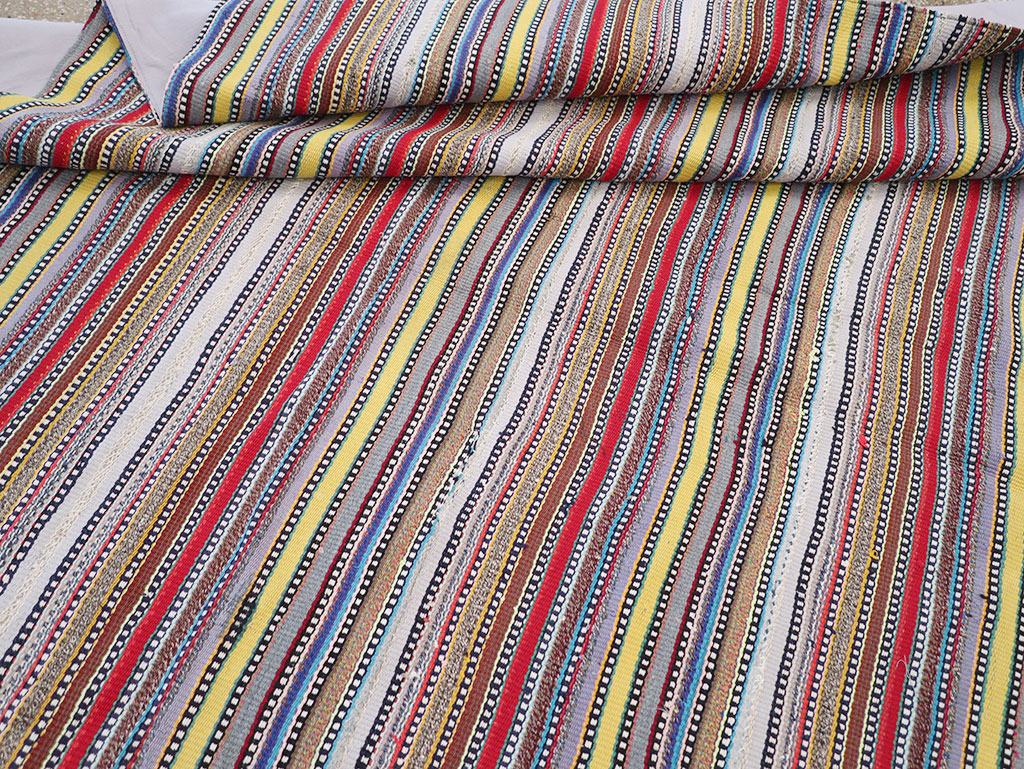 Vintage Persian Flatweave Kilim Small Room Size Carpet, No.32441 - Galerie Shabab