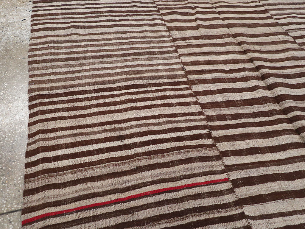 Vintage Persian Flatweave Kilim Gallery Carpet, No.32442 - Galerie Shabab