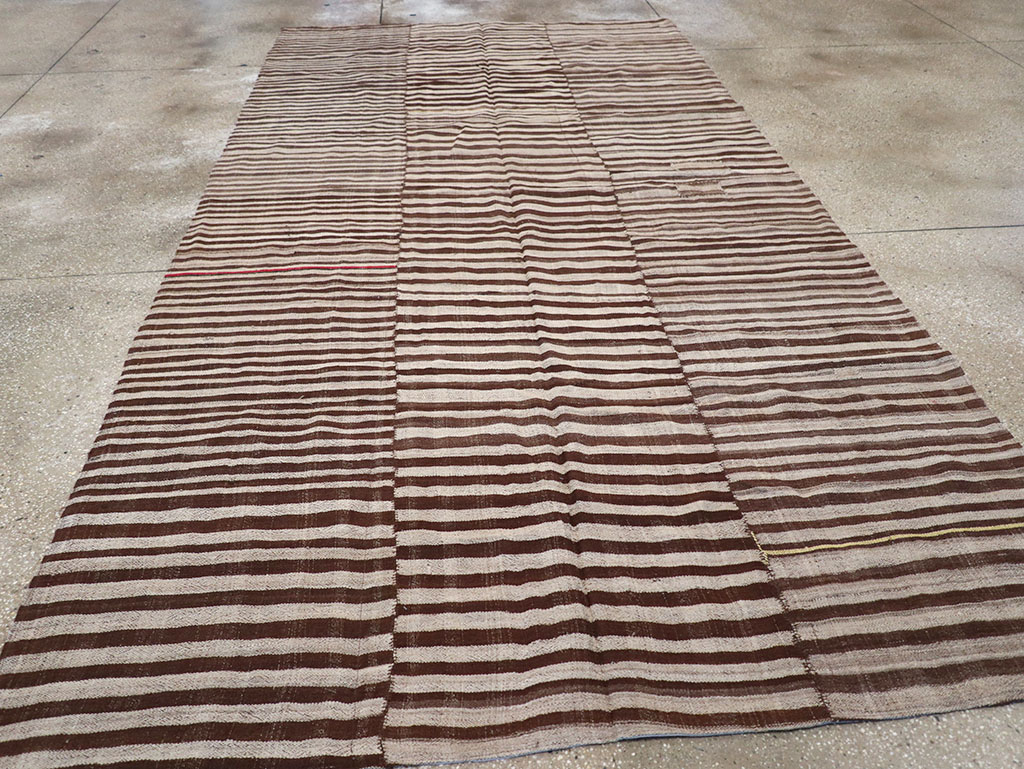 Vintage Persian Flatweave Kilim Gallery Carpet, No.32442 - Galerie Shabab