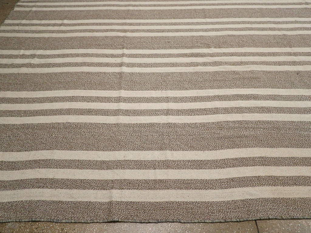 Modern Turkish Flatweave Kilim Large Carpet, No.32443 - Galerie Shabab