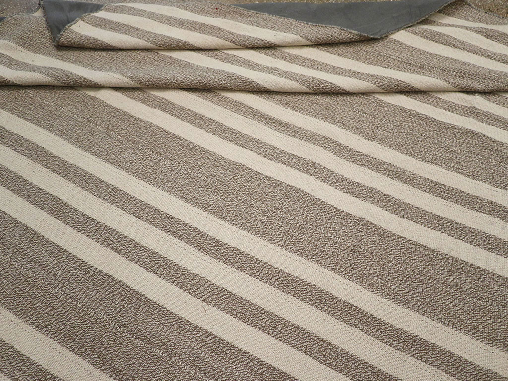 Modern Turkish Flatweave Kilim Large Carpet, No.32443 - Galerie Shabab