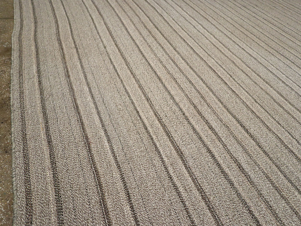 Modern Persian Flatweave Kilim Large Room Size Carpet, No.32446 - Galerie Shabab