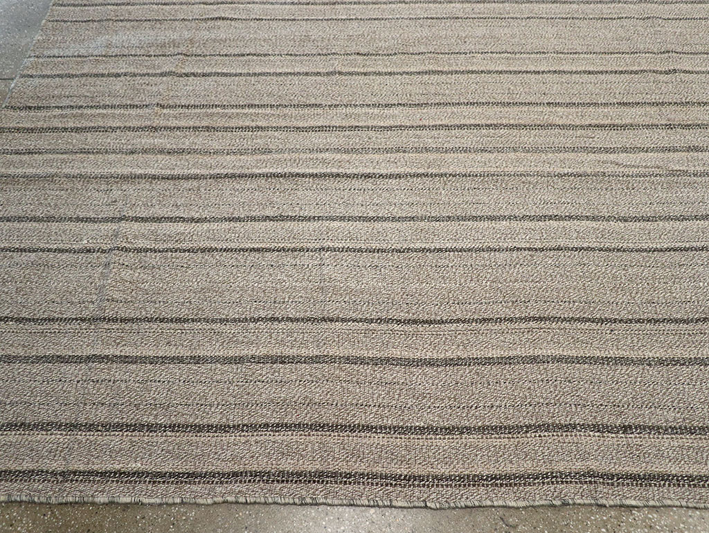 Modern Persian Flatweave Kilim Large Room Size Carpet, No.32446 - Galerie Shabab