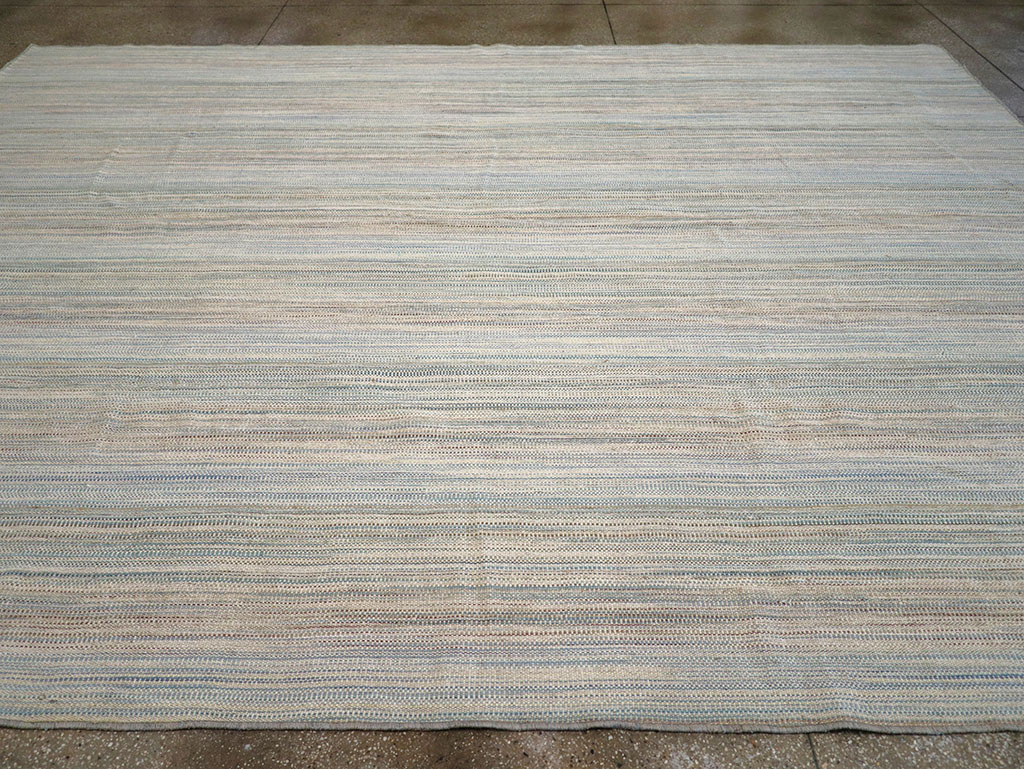 Modern Turkish Flatweave Kilim Room Size Carpet, No.32451 - Galerie Shabab