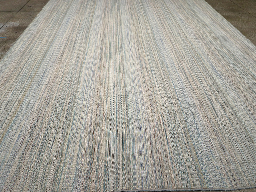Modern Turkish Flatweave Kilim Room Size Carpet, No.32451 - Galerie Shabab