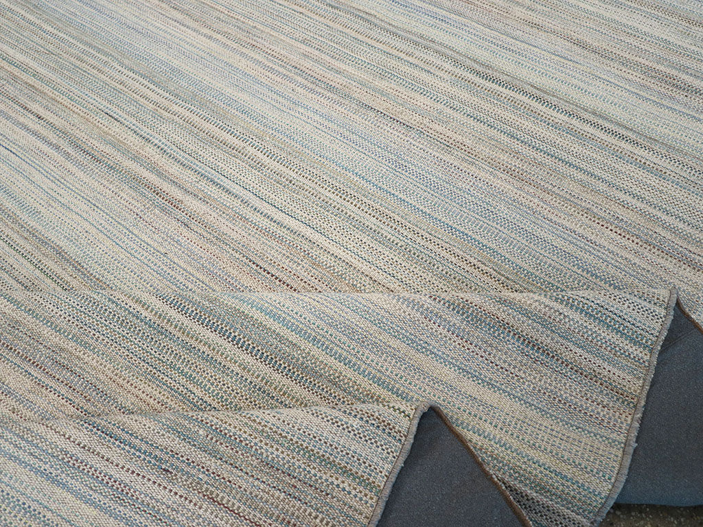 Modern Turkish Flatweave Kilim Room Size Carpet, No.32451 - Galerie Shabab