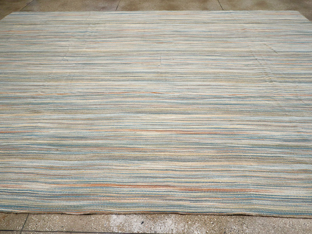 Modern Turkish Flatweave Kilim Room Size Carpet, No.32453 - Galerie Shabab