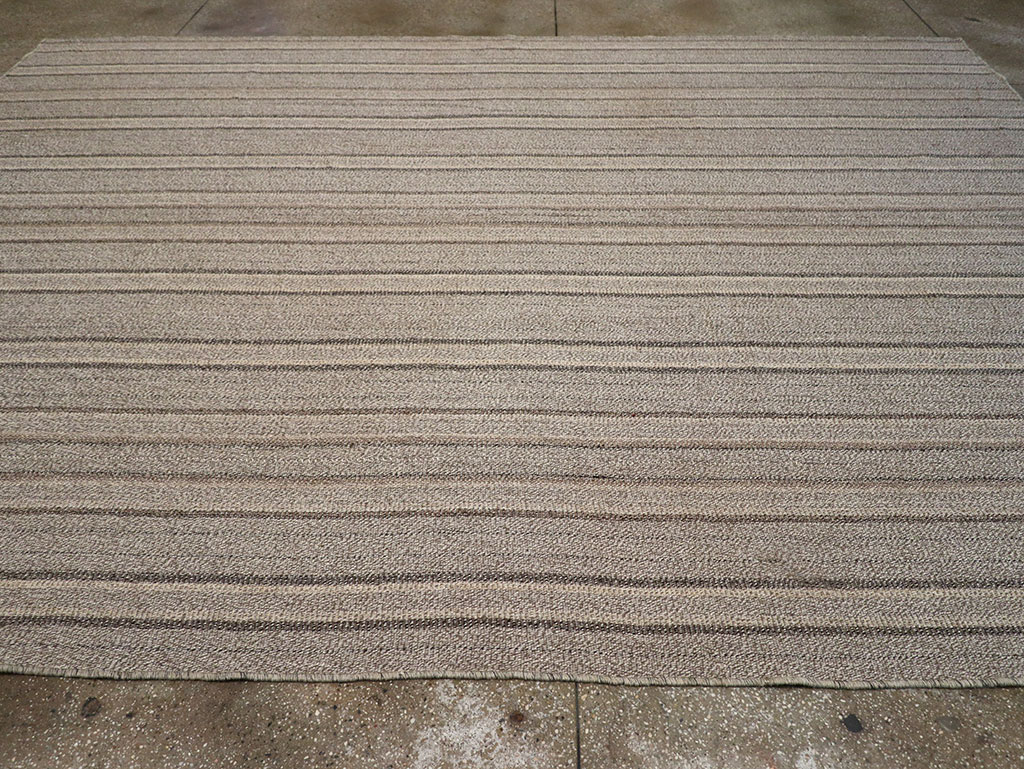 Modern Turkish Flatweave Kilim Room Size Carpet, No.32457 - Galerie Shabab