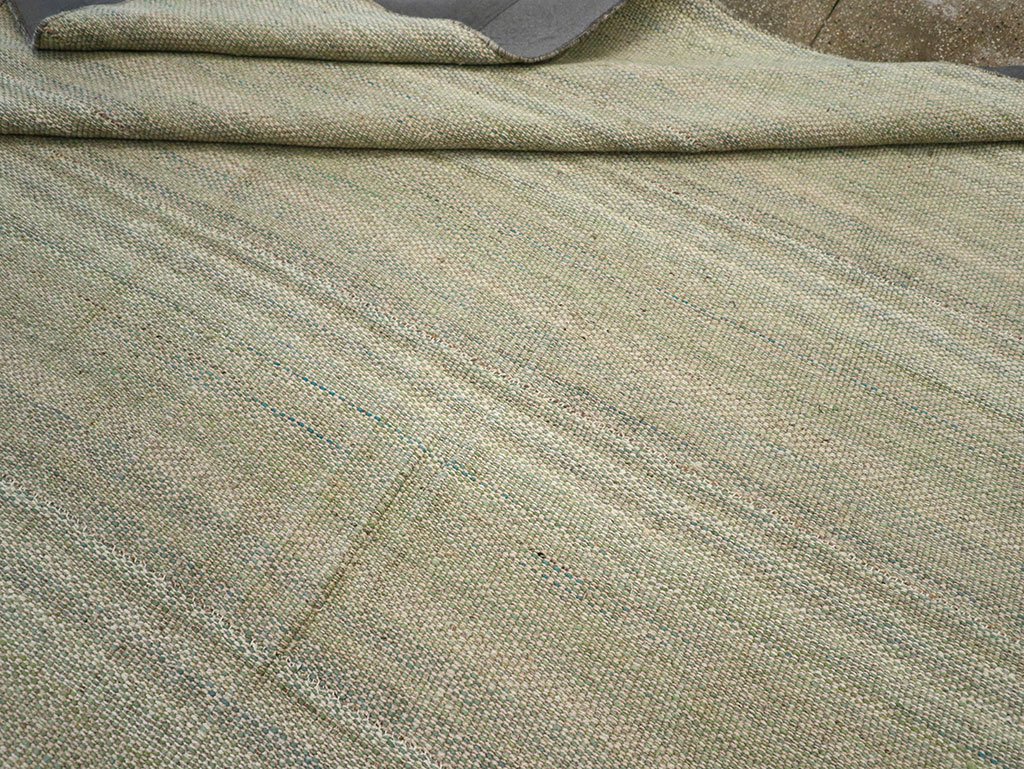 Modern Persian Flatweave Kilim Room Size Carpet, No.32464 - Galerie Shabab