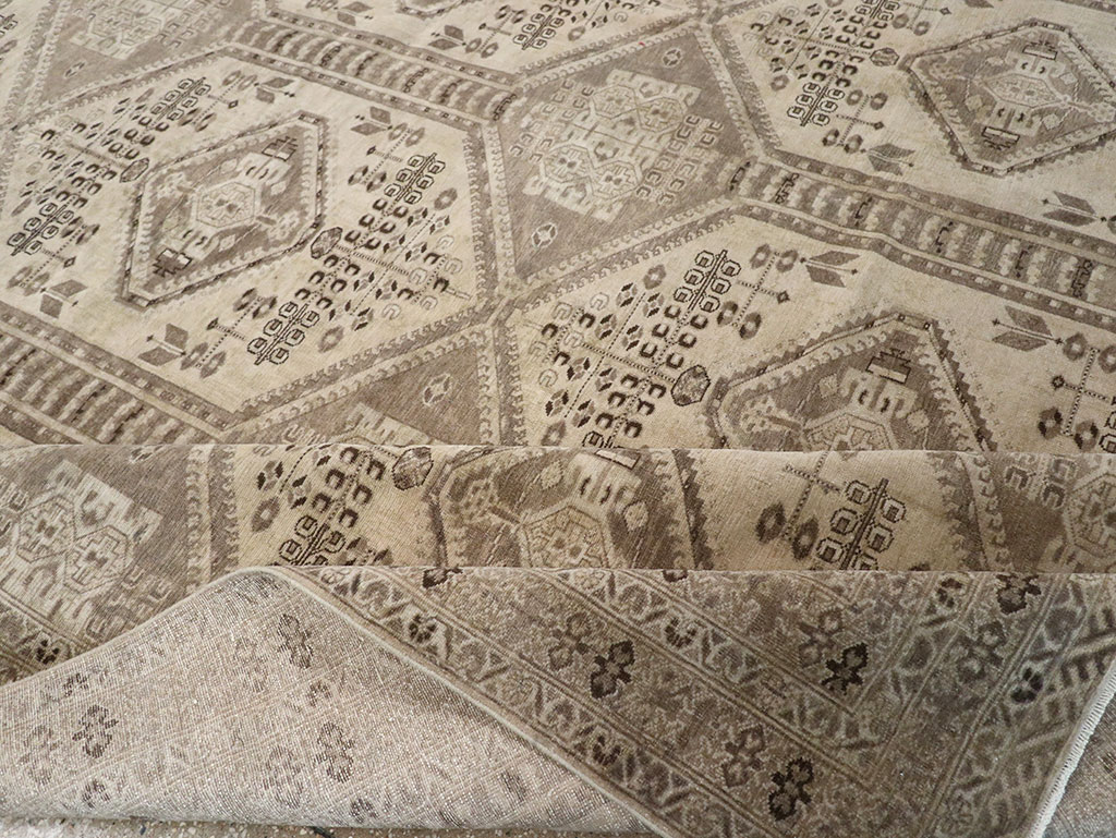 Vintage Persian Afshar Room Size Carpet, No.32468 - Galerie Shabab