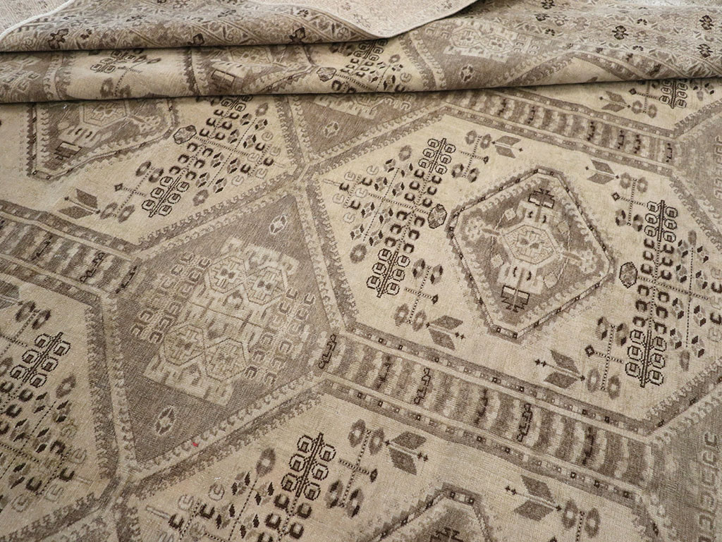 Vintage Persian Afshar Room Size Carpet, No.32468 - Galerie Shabab