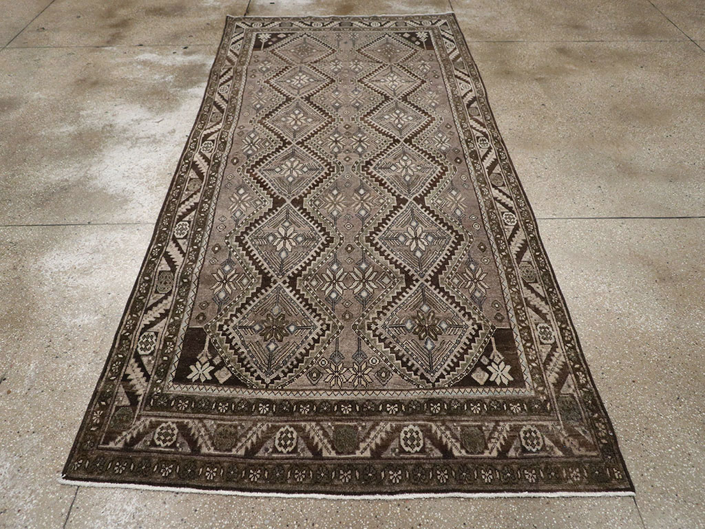 Vintage Persian Afshar Gallery Carpet, No.32469 - Galerie Shabab