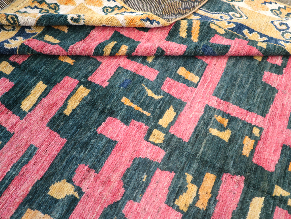 Modern East Turkestan Khotan Room Size Carpet, No.32473 - Galerie Shabab