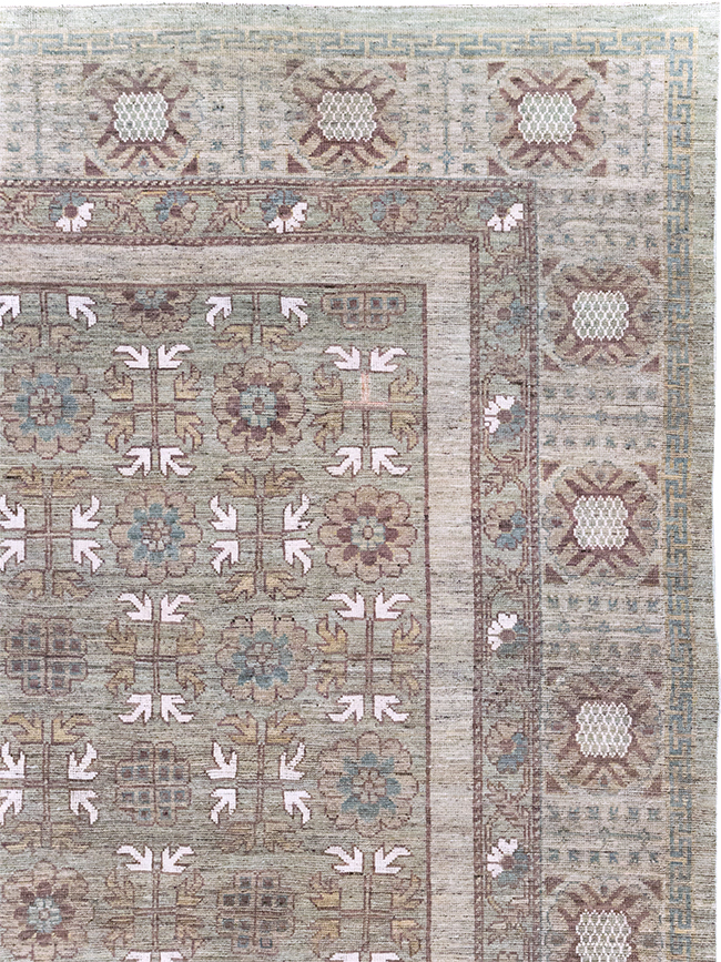 Modern East Turkestan Khotan Room Size Carpet, No.32483 - Galerie Shabab