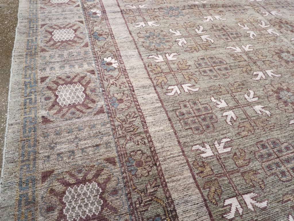 Modern East Turkestan Khotan Room Size Carpet, No.32483 - Galerie Shabab