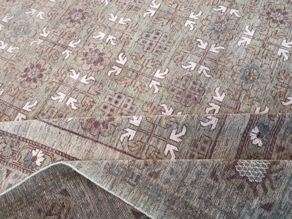 Modern East Turkestan Khotan Room Size Carpet, No.32483 - Galerie Shabab