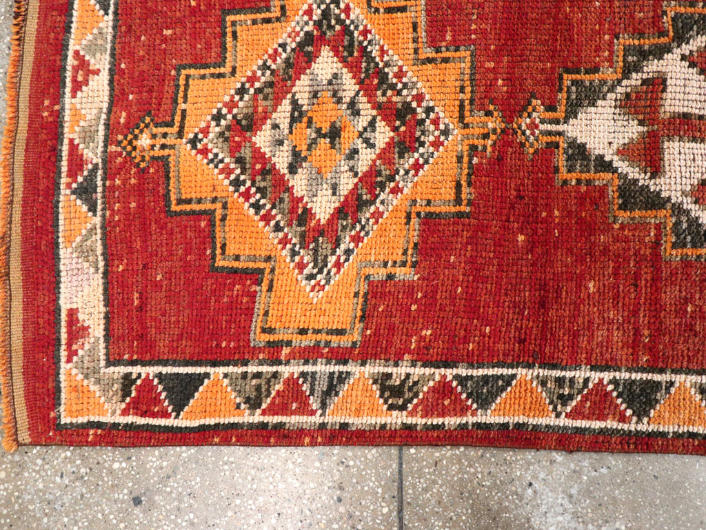 Vintage Turkish Anatolian Tribal Runner, No.32488 - Galerie Shabab