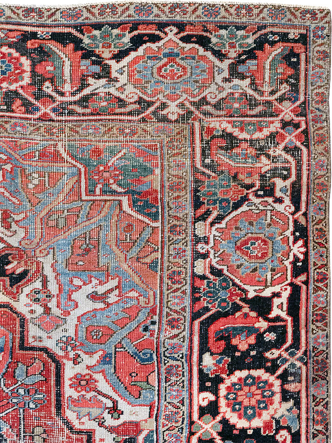 Antique Persian Heriz Rug, No.32492 - Galerie Shabab