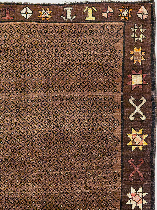 Vintage Turkish Anatolian Room Size Carpet, No.32493 - Galerie Shabab