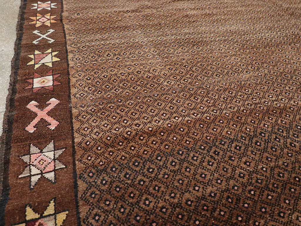 Vintage Turkish Anatolian Room Size Carpet, No.32493 - Galerie Shabab