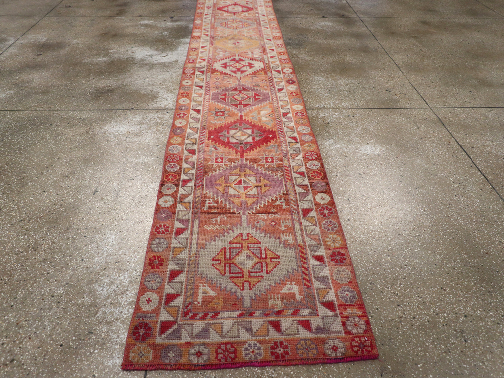 Vintage Turkish Oushak Runner, No.32494 - Galerie Shabab