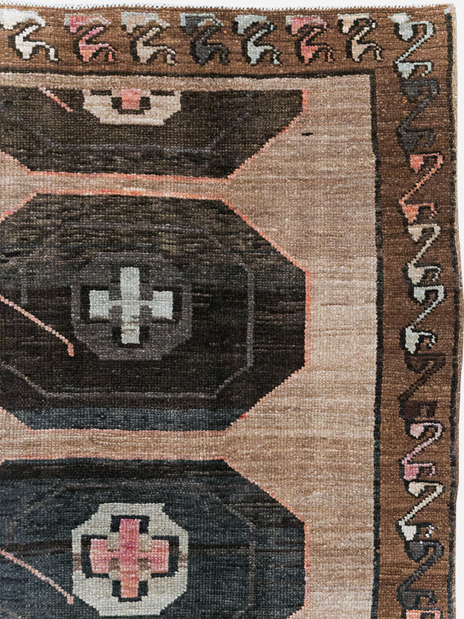 Vintage Turkish Anatolian Wide Gallery Runner, No.32496 - Galerie Shabab