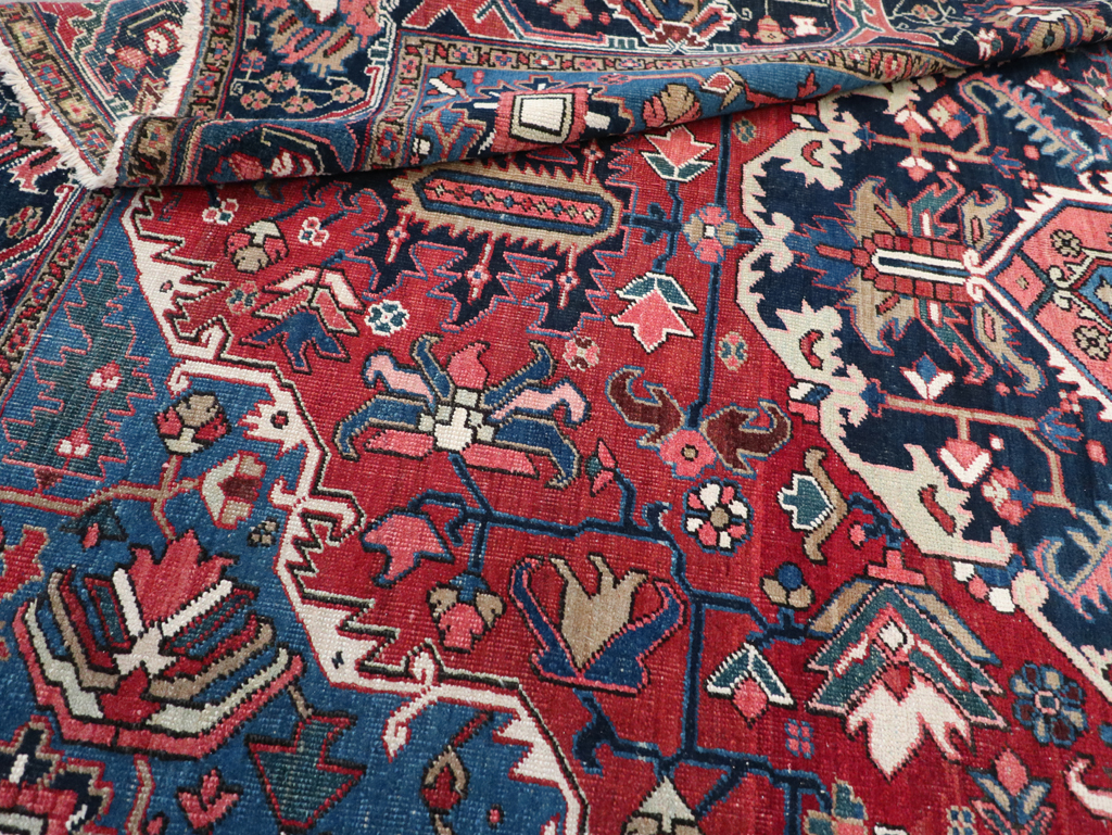 Antique Persian Heriz Small Room Size Carpet, No.32497 - Galerie Shabab