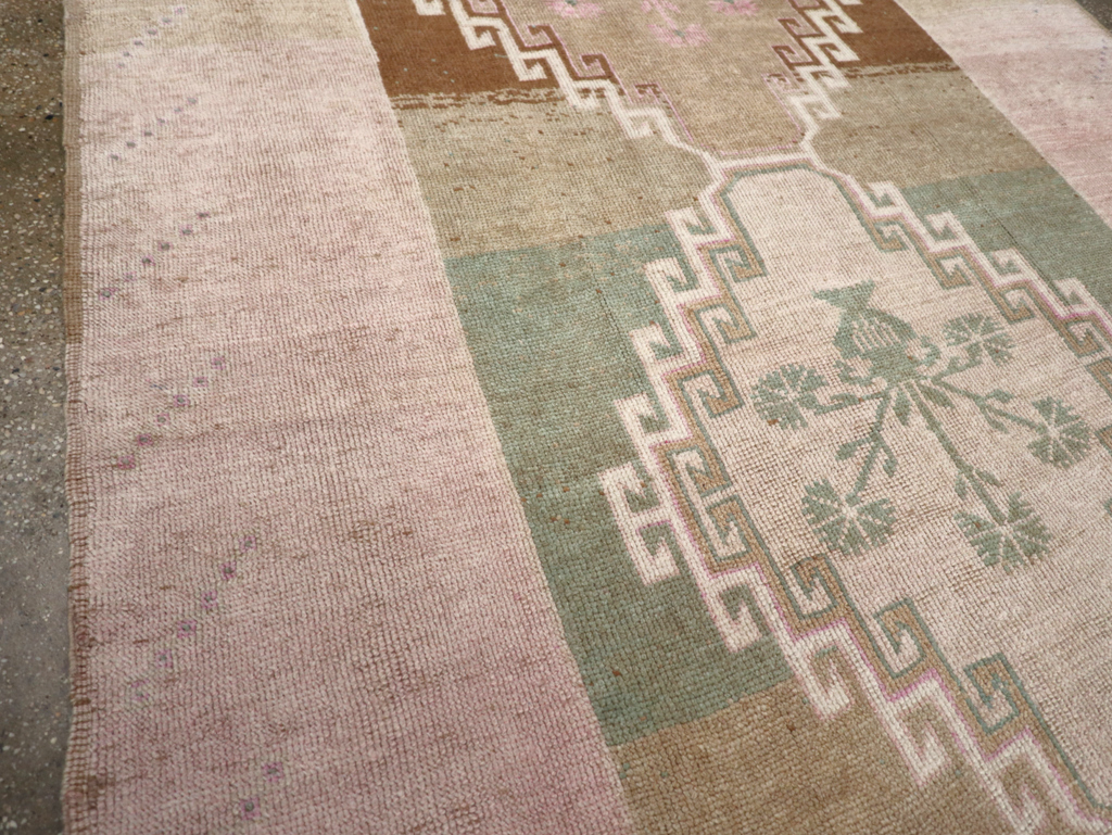 Vintage Turkish Anatolian Wide Gallery Runner, No.32503 - Galerie Shabab