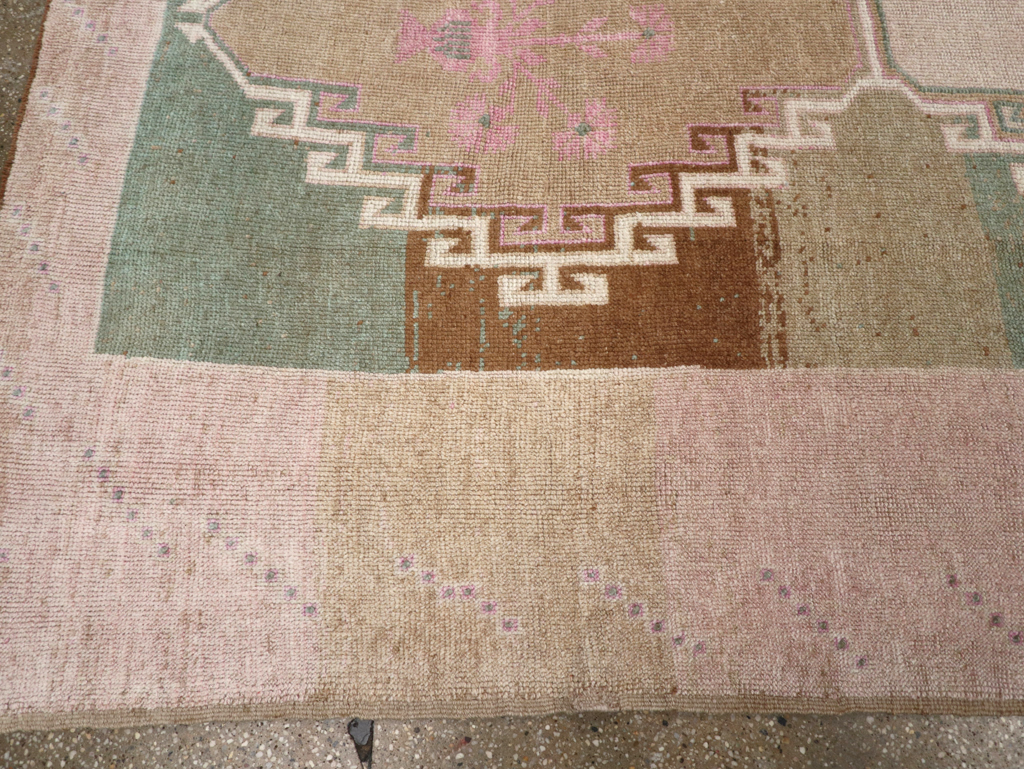 Vintage Turkish Anatolian Wide Gallery Runner, No.32503 - Galerie Shabab