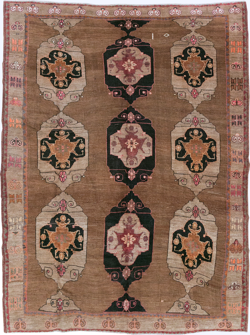 Vintage Turkish Anatolian Room Size Carpet, No.32507 - Galerie Shabab