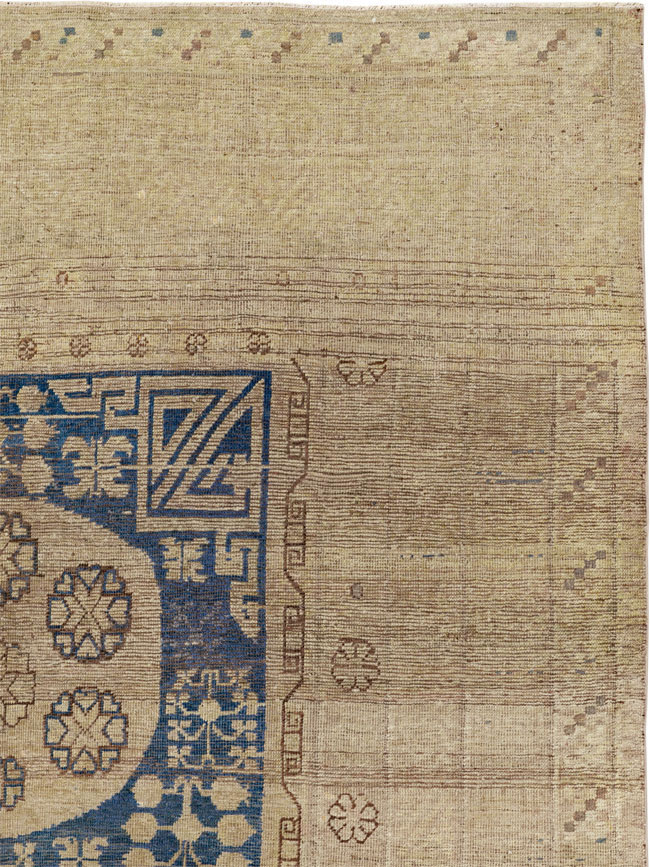 Antique East Turkestan Khotan Accent Carpet, No.32511 - Galerie Shabab