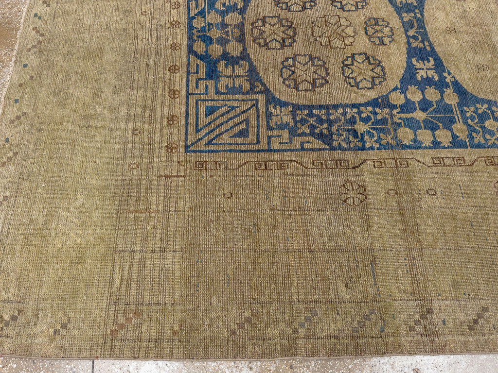 Antique East Turkestan Khotan Accent Carpet, No.32511 - Galerie Shabab