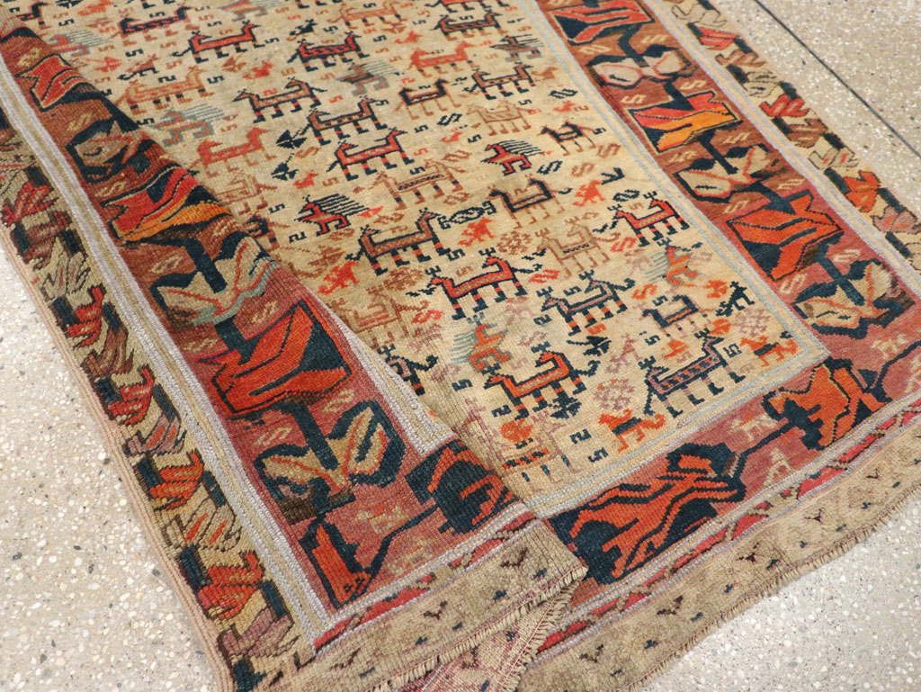 Antique Caucasian Shirvan Accent Rug, No.32512 - Galerie Shabab