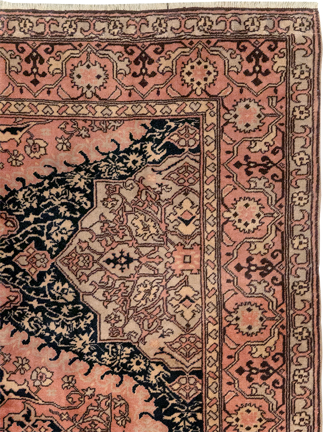 Vintage Turkish Oushak Rug, No.32513 - Galerie Shabab