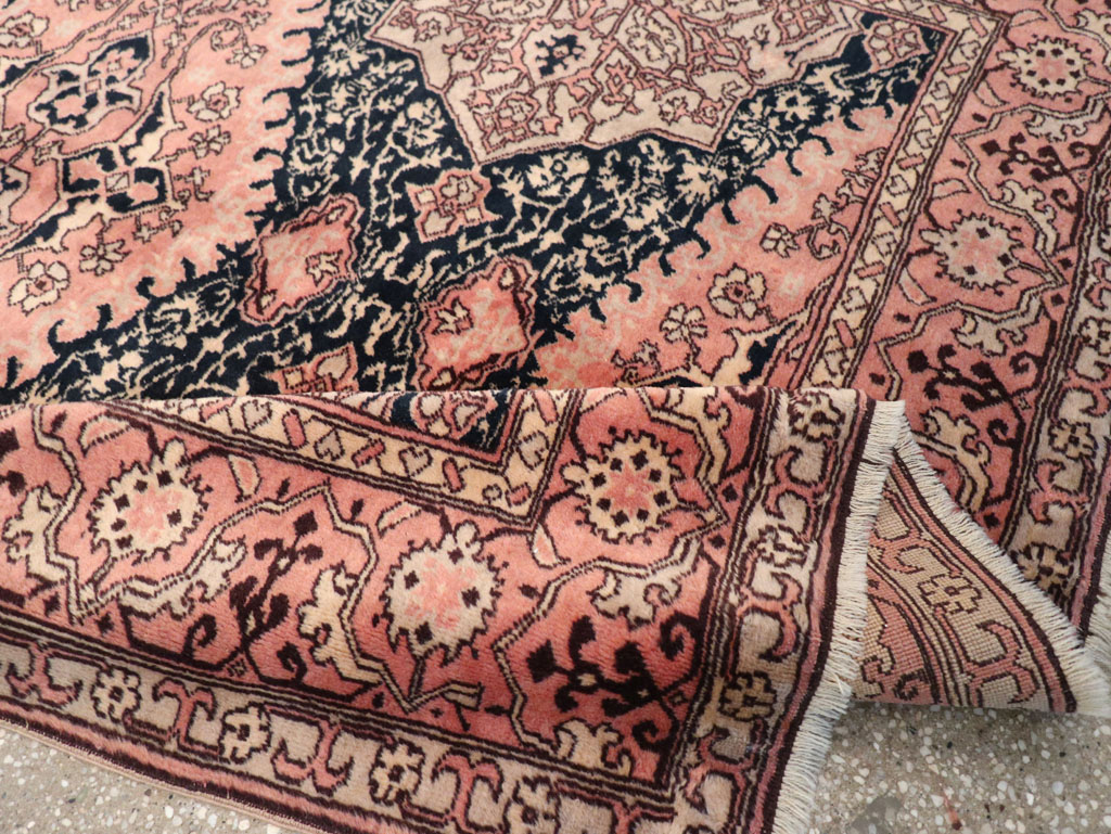 Vintage Turkish Oushak Rug, No.32513 - Galerie Shabab