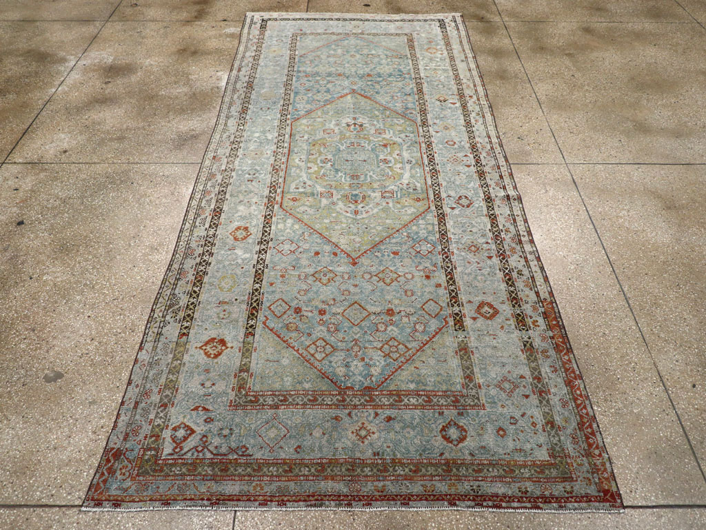 Antique Persian Malayer Gallery Rug, No.32515 - Galerie Shabab