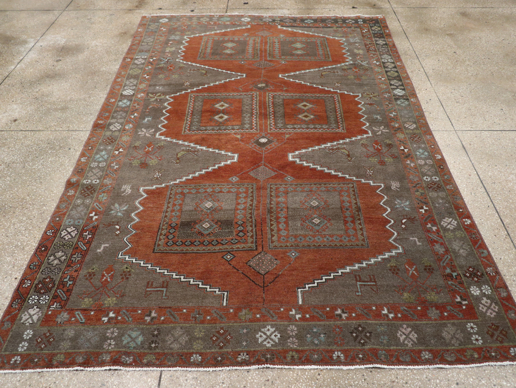 Vintage Anatolian Accent Rug, No.32516 - Galerie Shabab