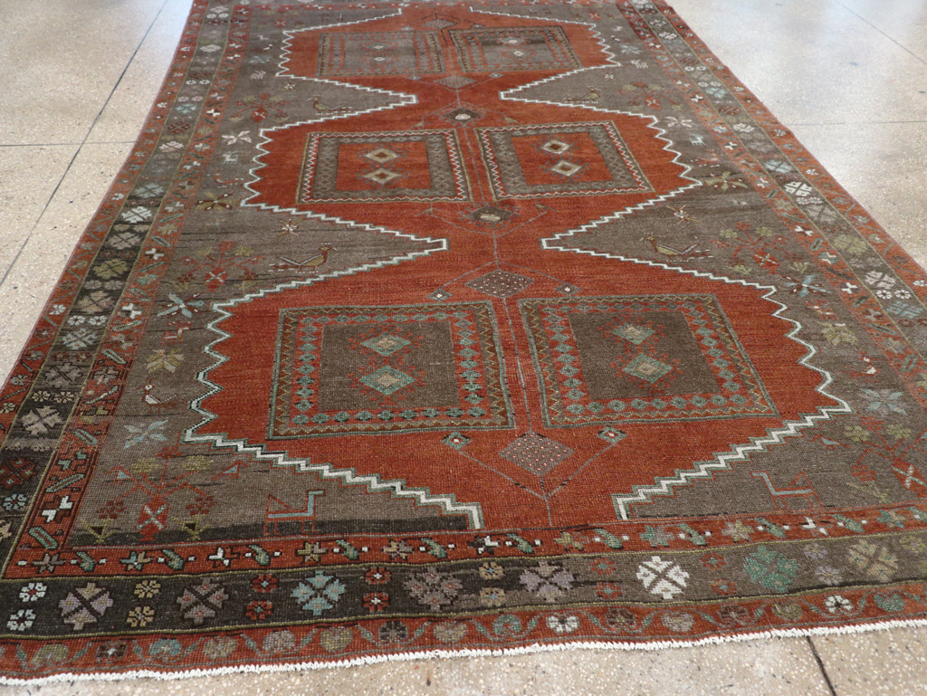 Vintage Anatolian Accent Rug, No.32516 - Galerie Shabab