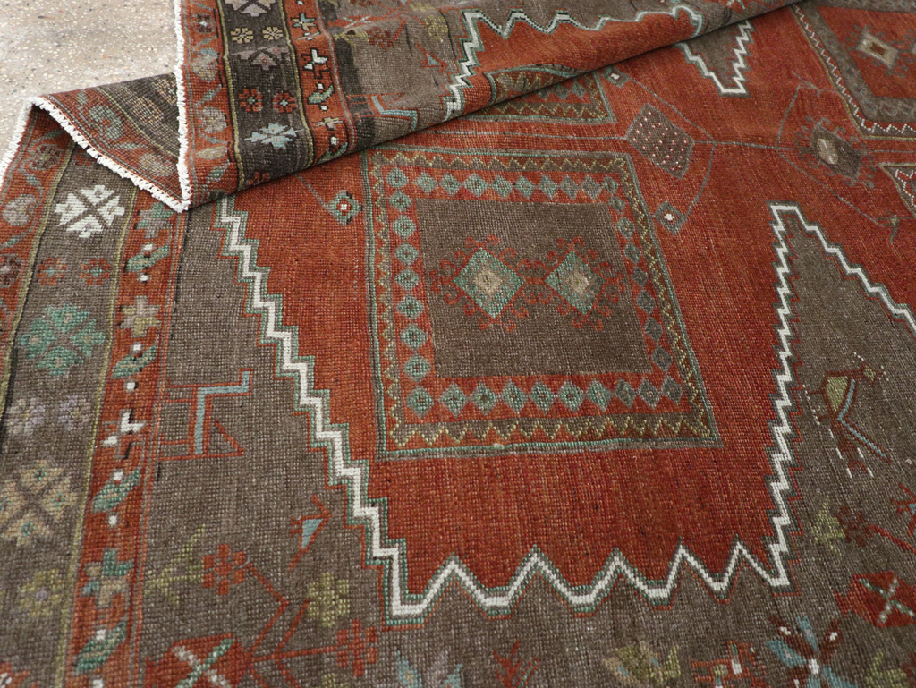 Vintage Anatolian Accent Rug, No.32516 - Galerie Shabab
