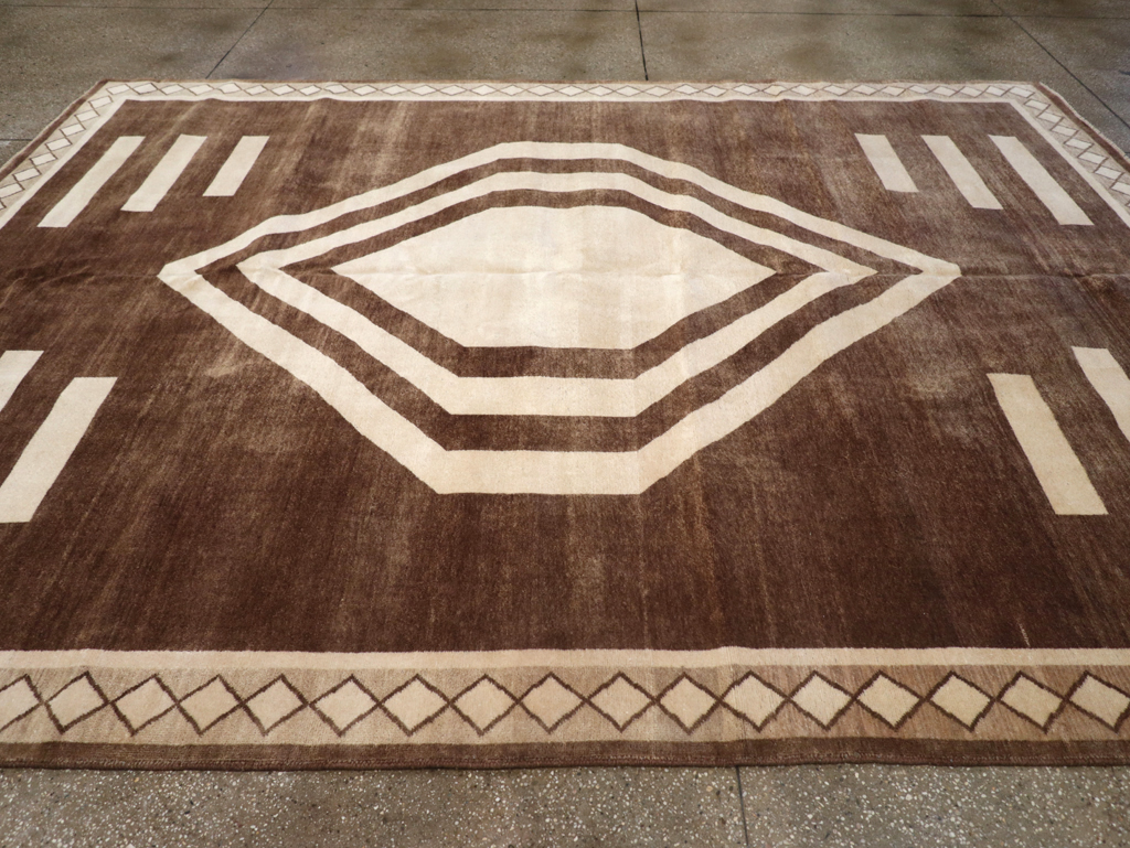 Modern Turkish Tribal Style Room Size Carpet, No.32518 - Galerie Shabab