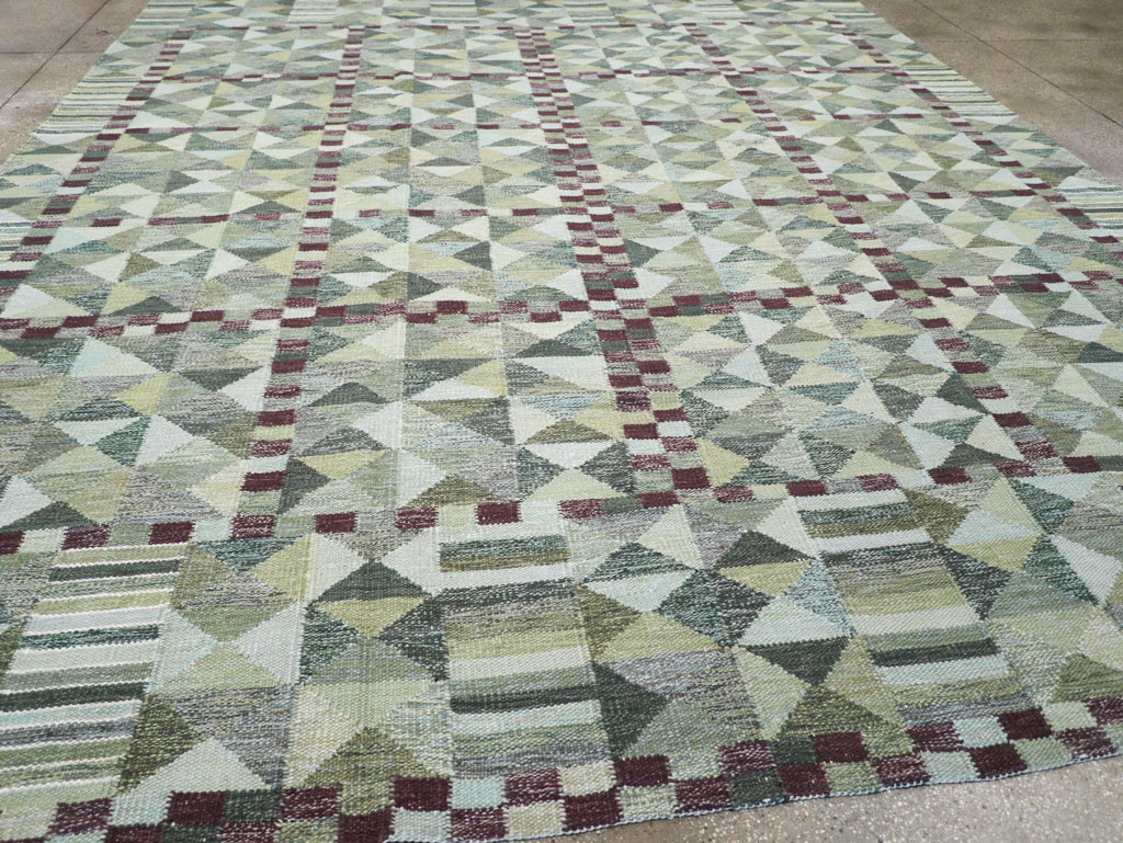 Swedish Inspired Contemporary Turkish Kilim Large Room Size Carpet, No.32521 - Galerie Shabab
