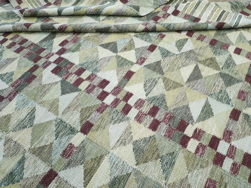 Swedish Inspired Contemporary Turkish Kilim Large Room Size Carpet, No.32521 - Galerie Shabab