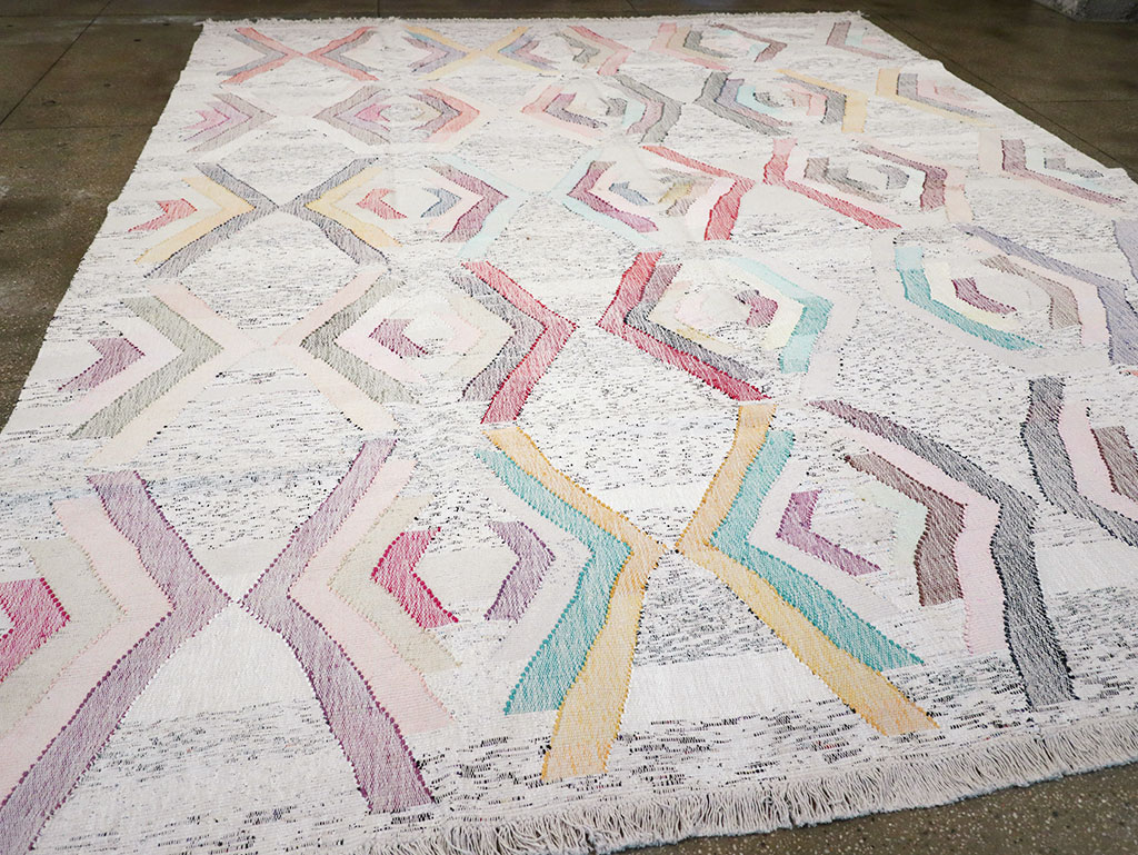 Contemporary Turkish Flatweave Large Room Size Carpet, No.32531 - Galerie Shabab